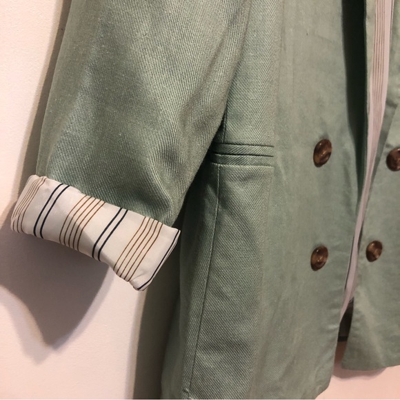 One by Chapter One Linen Open Front Blazer with Striped Lining - Picture 10 of 15